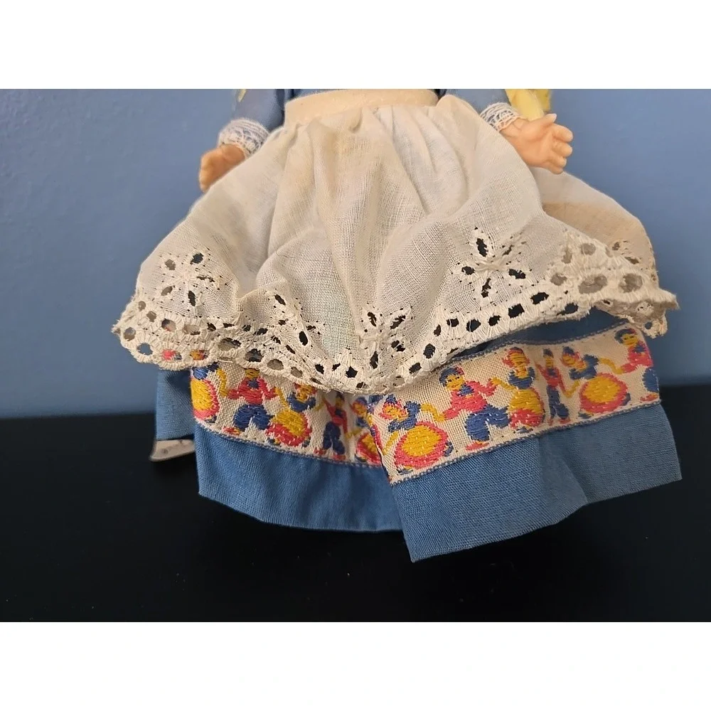Vtg Vogue Little Dutch Girl 1965-72 Ginny Dolls‎ From Far Away Land Made In USA